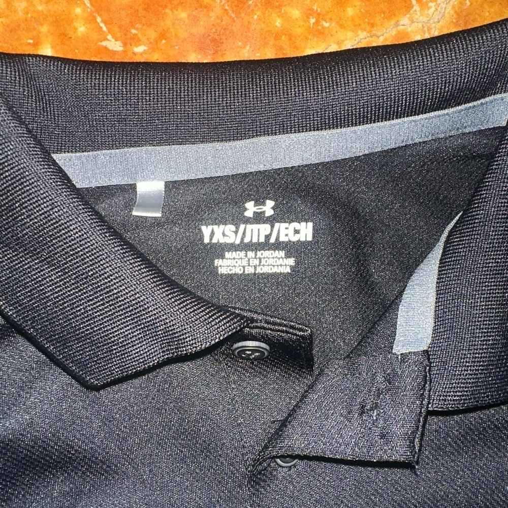 Under Armour Performance Polo 3 tops all size XS (6) bundle - Picture 7 of 7